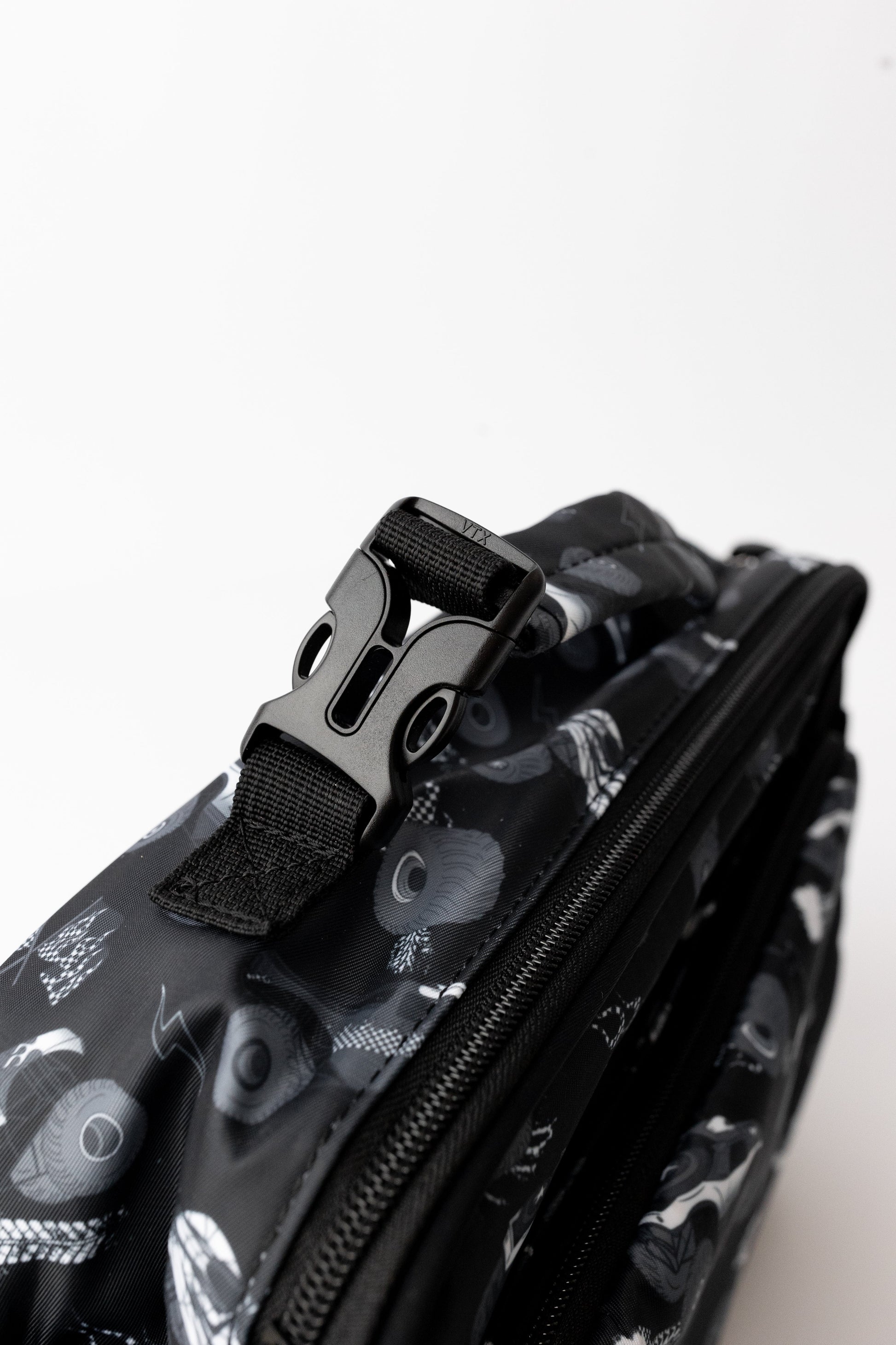 *Pre-order* Lunch boxes estimated arrival Mid to End Of July