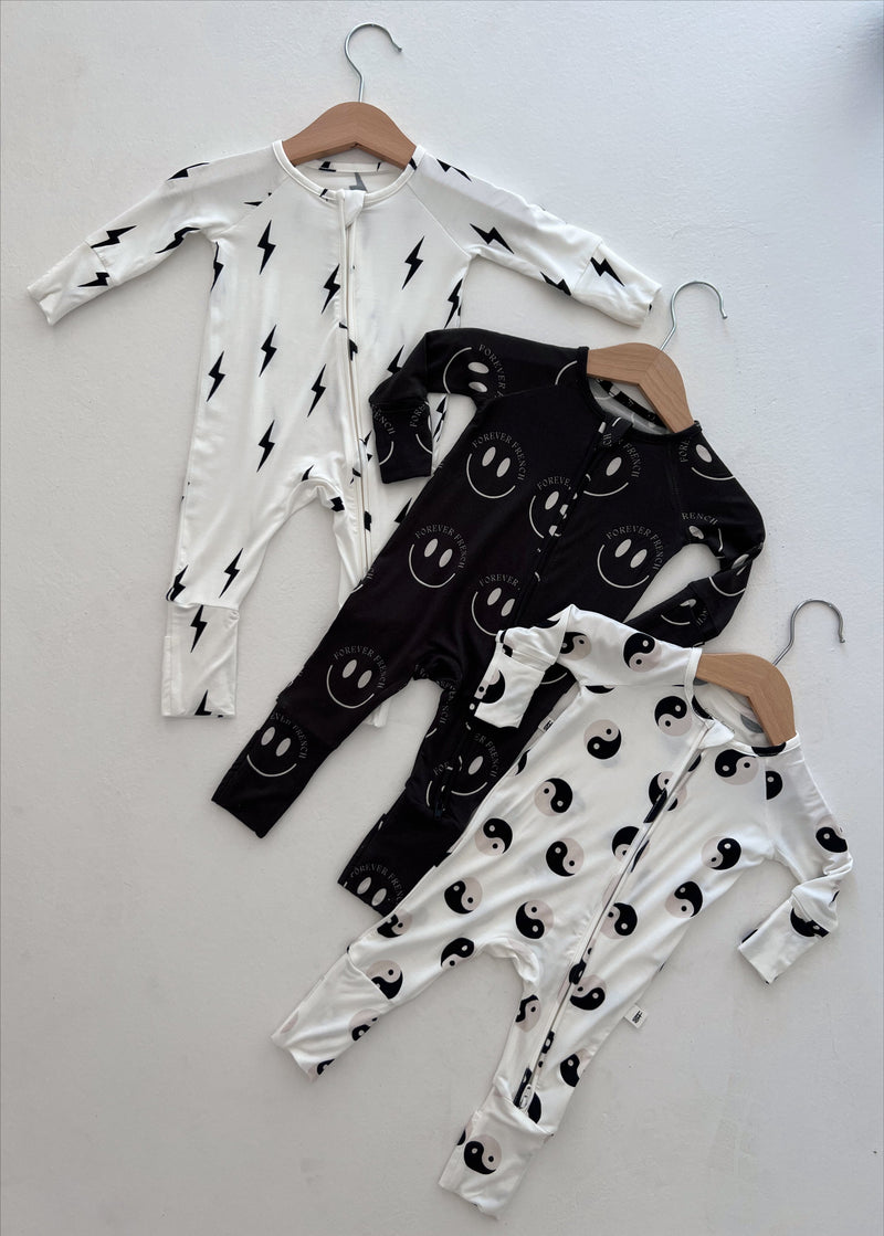 Black & White Yin Yang | Bamboo Zip Pajamas