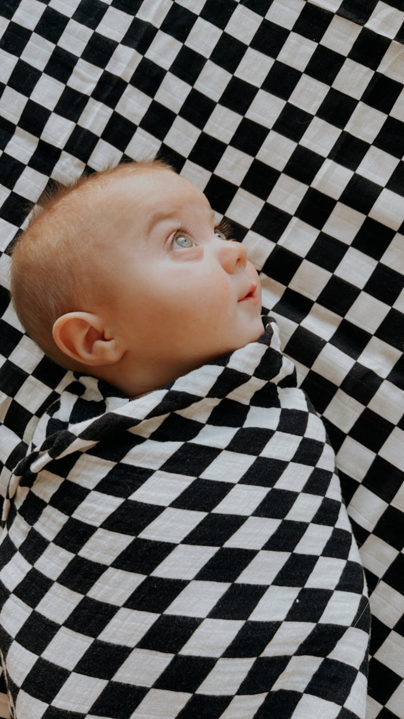 Black Checkered | Crib Sheet